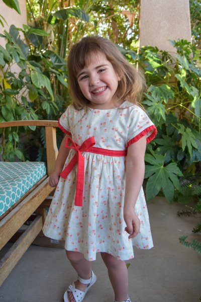 Chloe Dress FREE Sewing Pattern | Vintage Little Lady